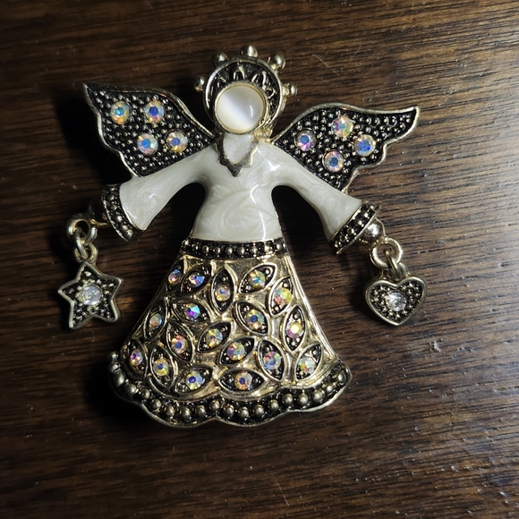 Vtg KC Kenneth Cole Angel Pearly Enamel Crystals Gold Brooch Pin Star Heart - Picture 1 of 10